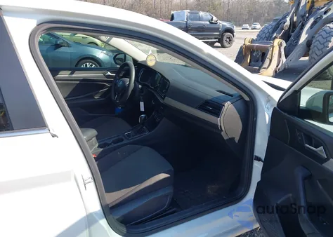 2019 Volkswagen Jetta 1.4T R-Line/1.4T S/1.4T Se from USA, damaged, VIN 3VWC57BU2KM082172